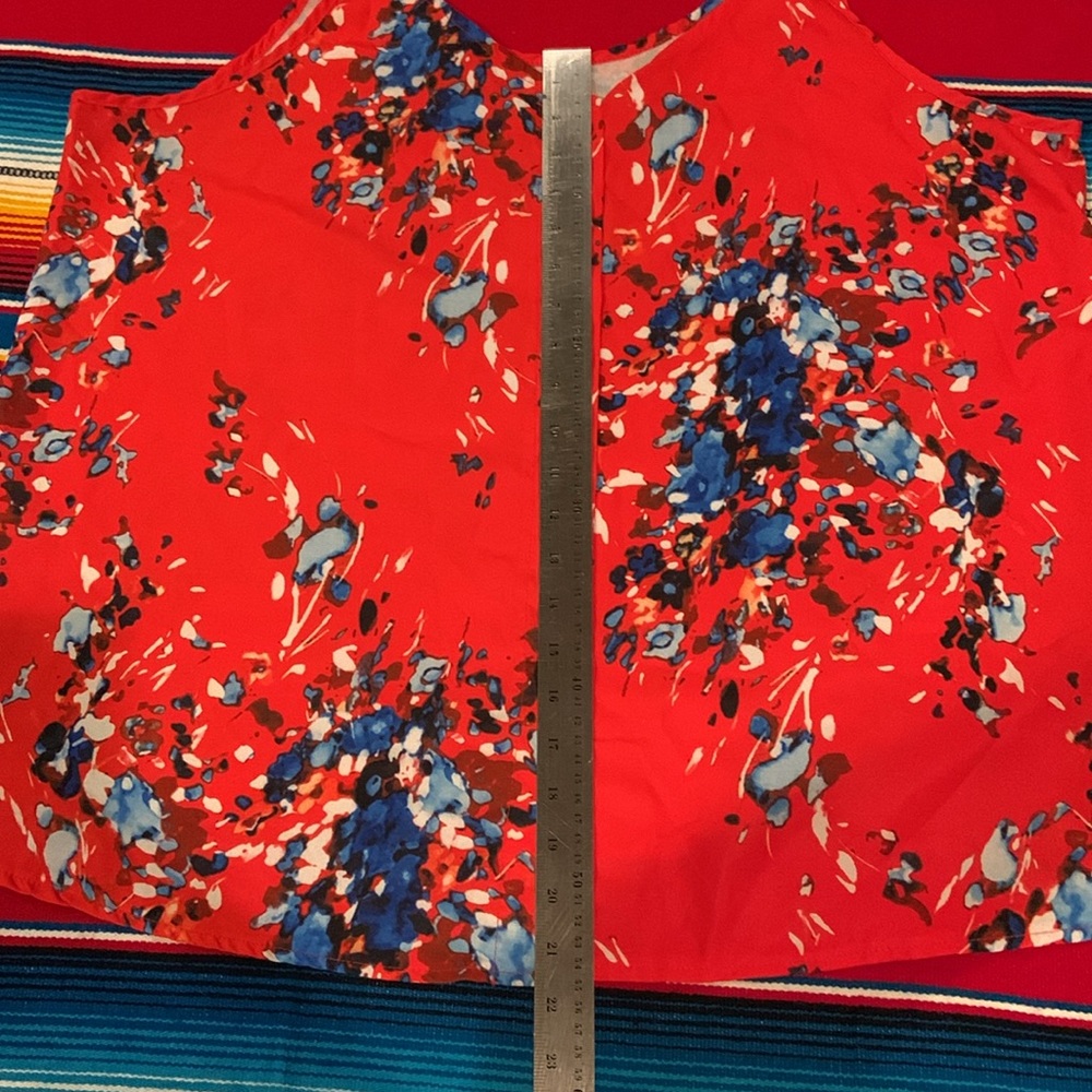 Button Down Tank - Picture 3 of 8
